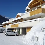 Chalet In Near Lift