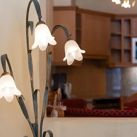 In Near Lift シャレー